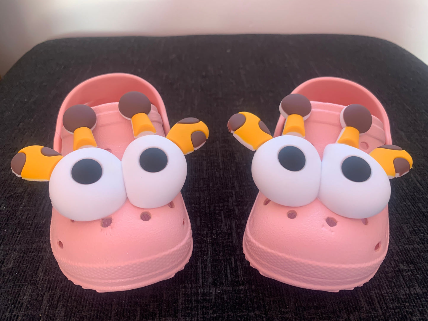 Giraffe eyes LARGE shoe charms